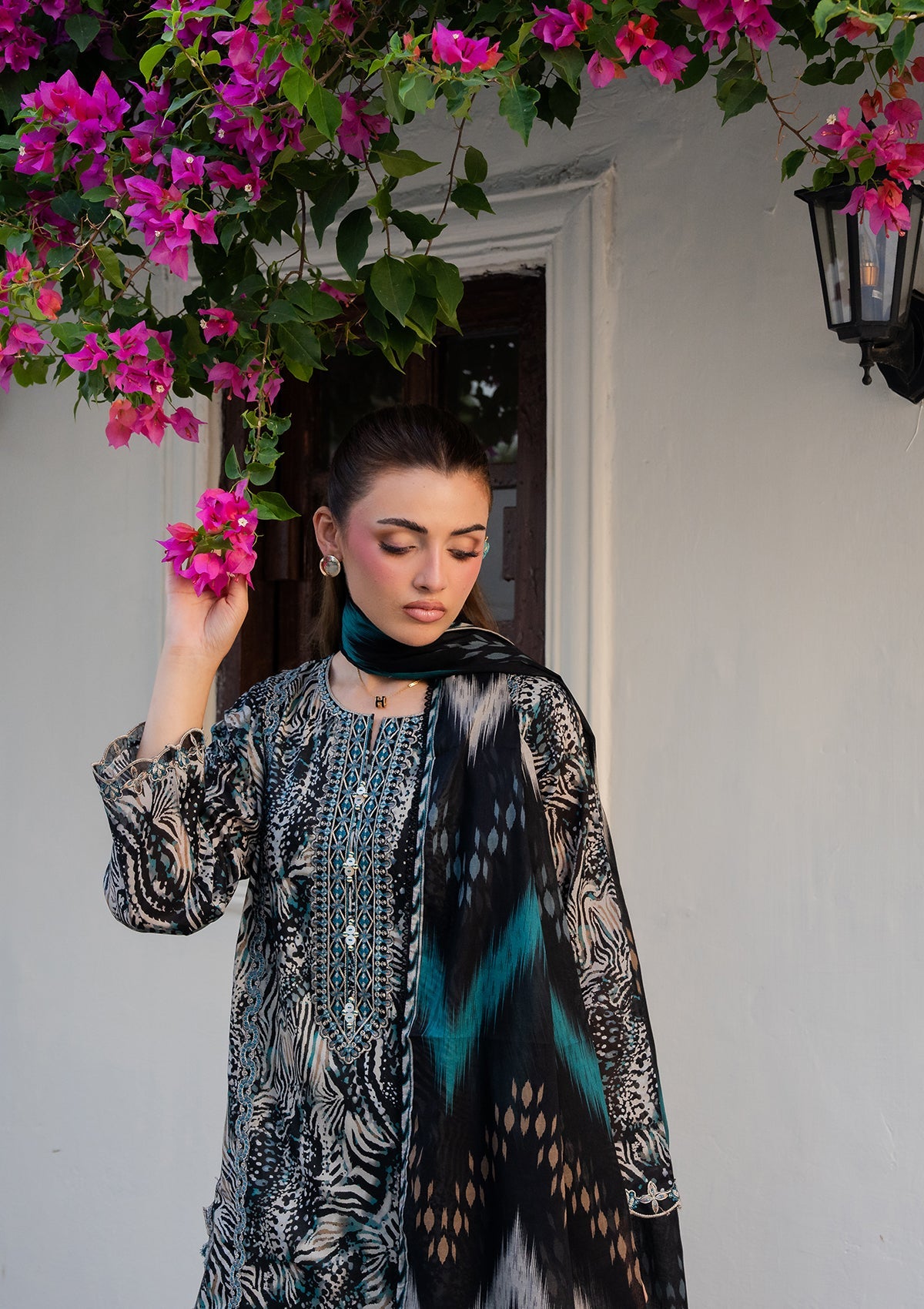 Summer Embroidered Lawn Salwar Suit Online in Dubai UAE Abudhabi Ajman Sharjah