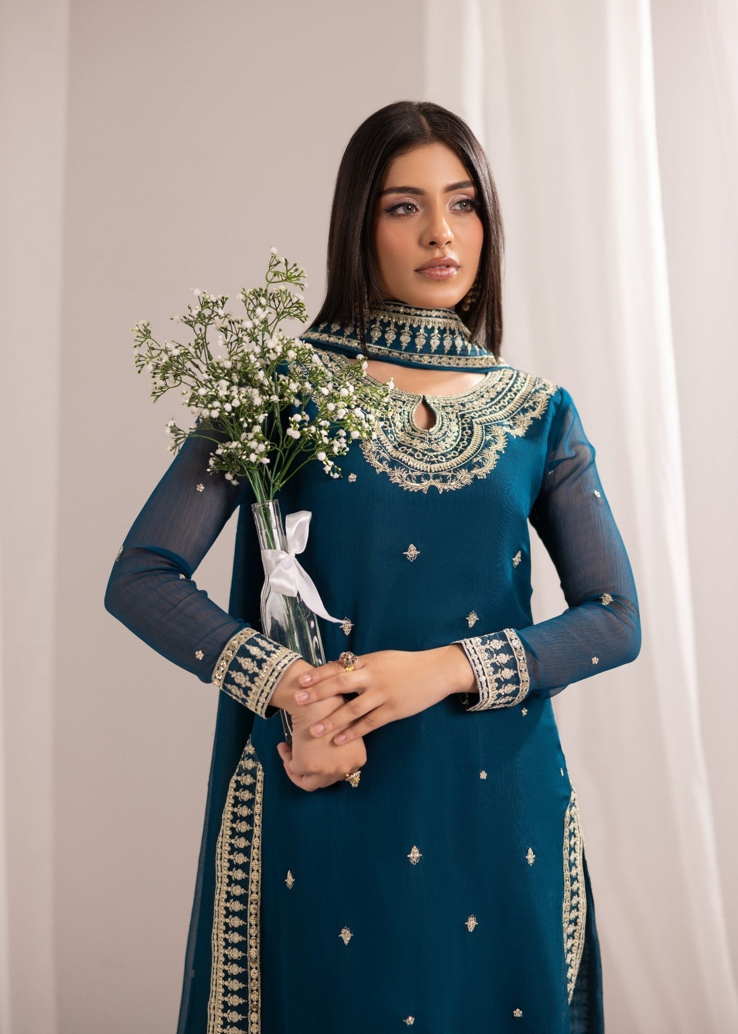 Teal Embroidered Party Wear Kurta Set Online in KSA Riyadh Saudi Arabia Oman Bahrain Qatar