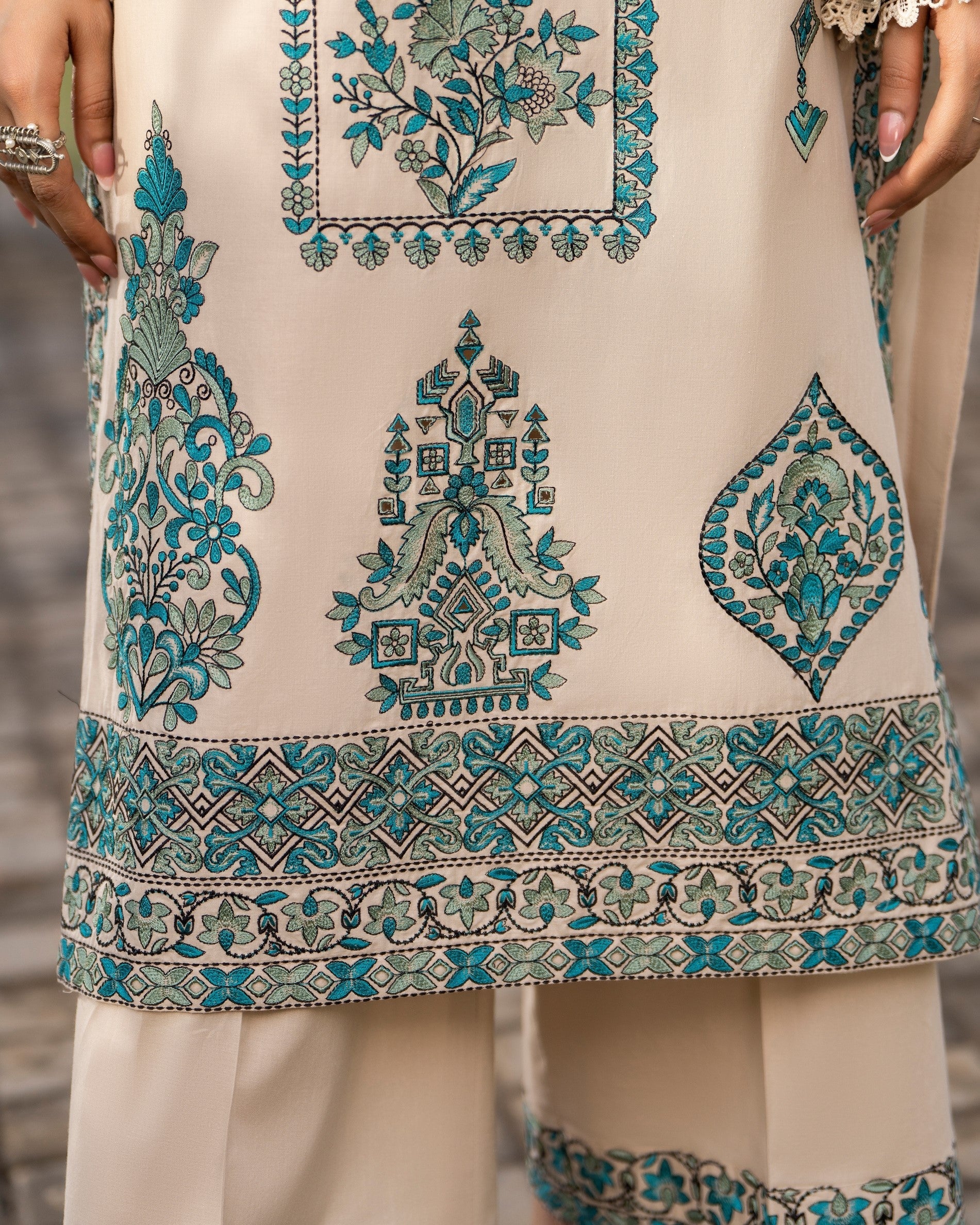 Thread Work Silk Party Wear Suit Online in UK USA Canada