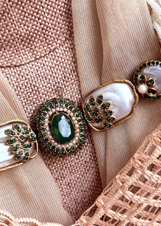Traditional Green Choker Necklace Set Online in KSA Riyadh Saudi Arabia Oman Bahrain Qatar