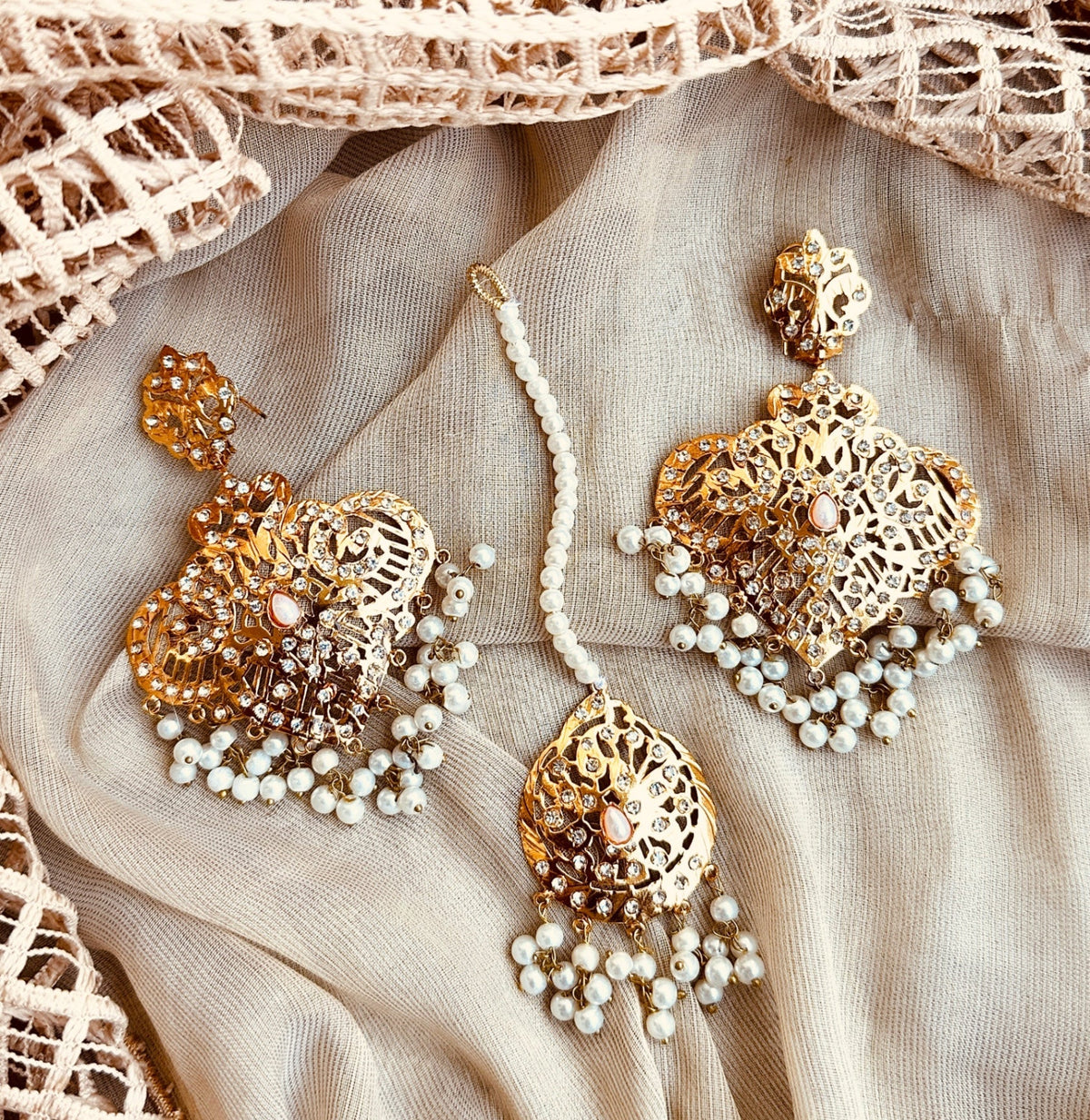 Traditional Hyderabadi Noor Malaa White Jewellery Set Online in UK USA Canada