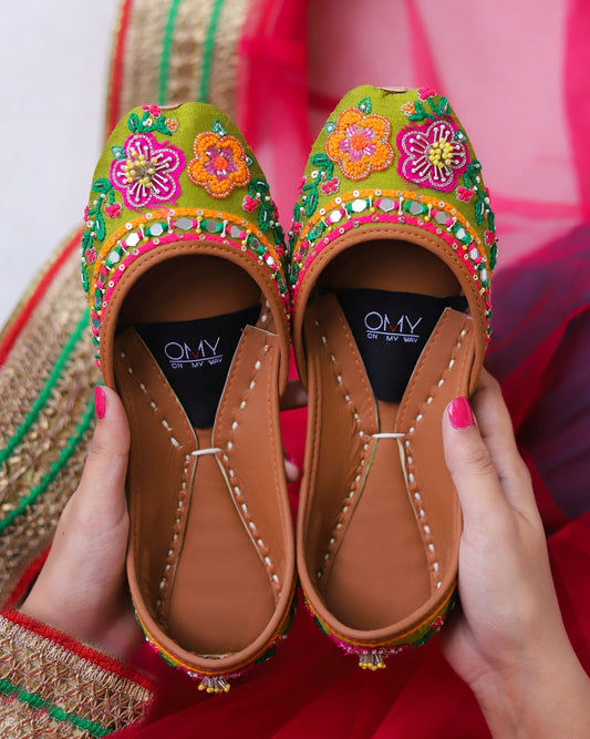 Traditional Khussa for Women Online in KSA Riyadh Saudi Arabia Oman Bahrain Qatar