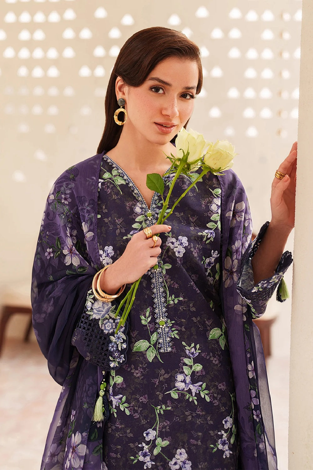Unstitched Pakistani Printed Lawn Shalwar Kameez Online in KSA Riyadh Saudi Arabia Oman Bahrain Qatar