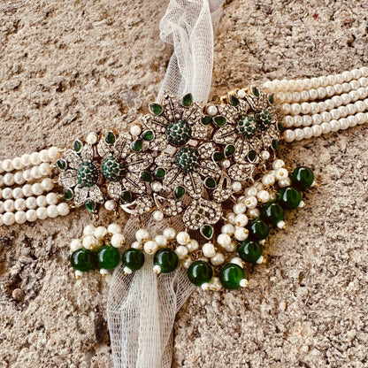 Vintage Green Choker Necklace Set Online in KSA Riyadh Saudi Arabia Oman Bahrain Qatar