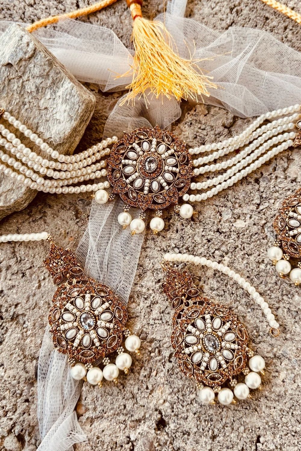 White Choker Set with Jhumki Earrings Online in Dubai UAE Abudhabi Ajman Sharjah