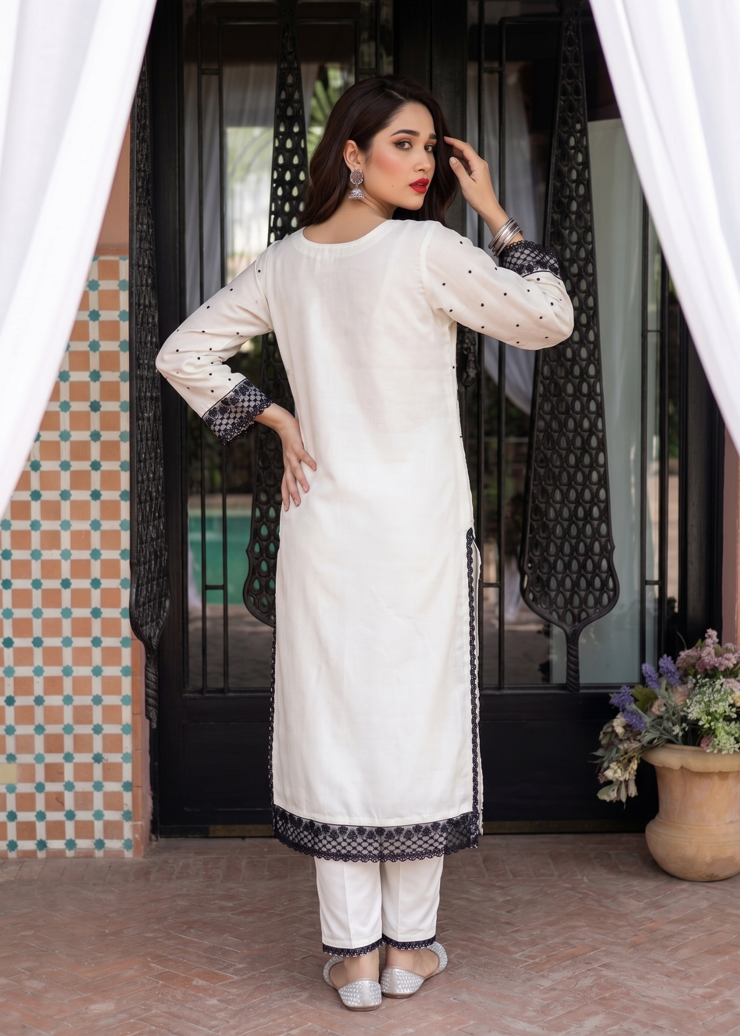 White Embroidered Chiffon Party Wear Suit Online in Dubai UAE Abudhabi Ajman Sharjah