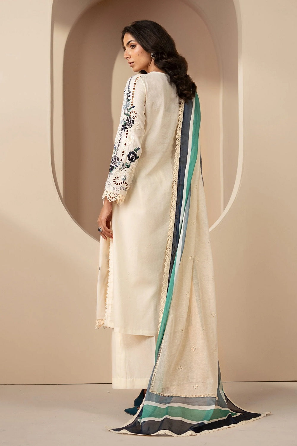White Embroidered Lawn Pakistani Suit Online in Dubai DXB UAE Abudhabi Meena Bazaar