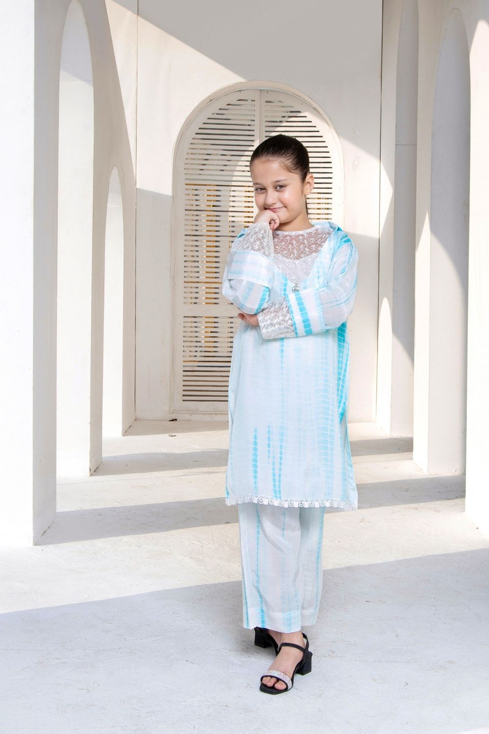 White Embroidered Raw Silk Kurta Set Online in Dubai UAE Abudhabi Ajman Sharjah