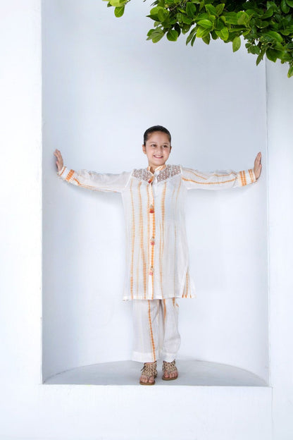 White Embroidered Raw Silk Kurta Set Online in Dubai UAE Abudhabi Ajman Sharjah