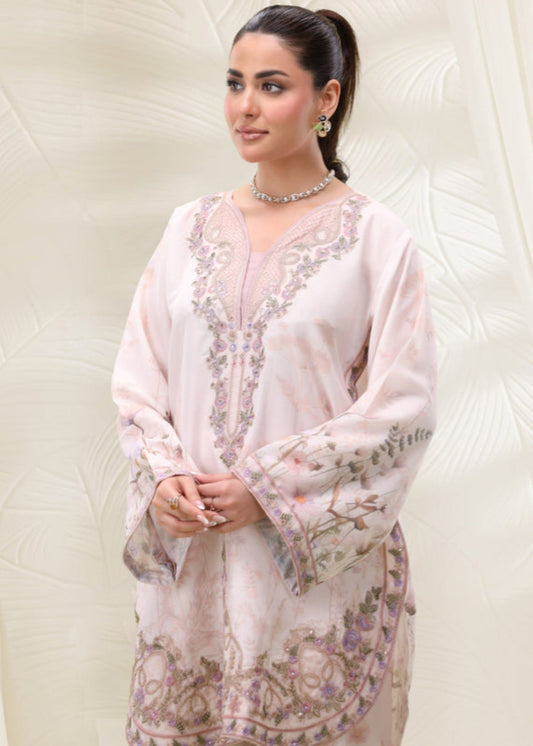 White Embroidered Silk Kurta Set Online in Dubai DXB UAE Abudhabi Meena Bazaar