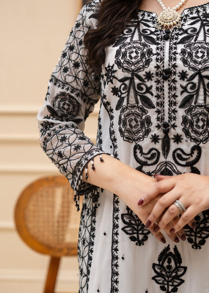 White Festive Wear Embroidered Chiffon Suit Online in KSA Riyadh Saudi Arabia Oman Bahrain Qatar