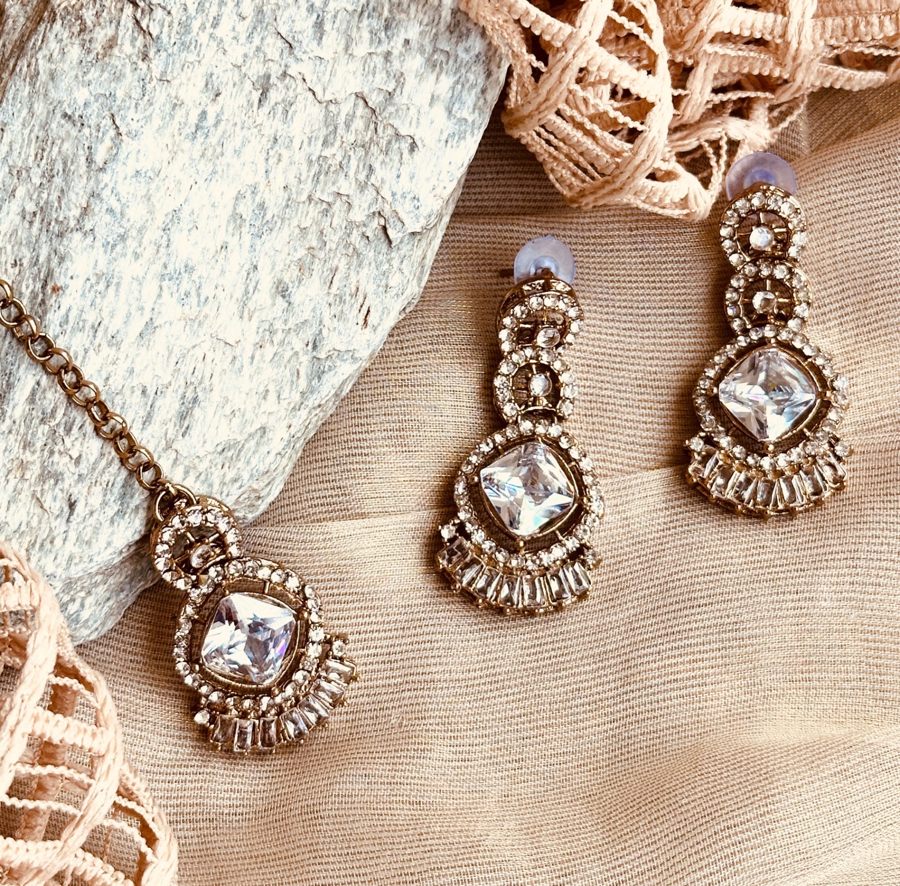 White Kundan Style Necklace Set Online in UK USA Canada