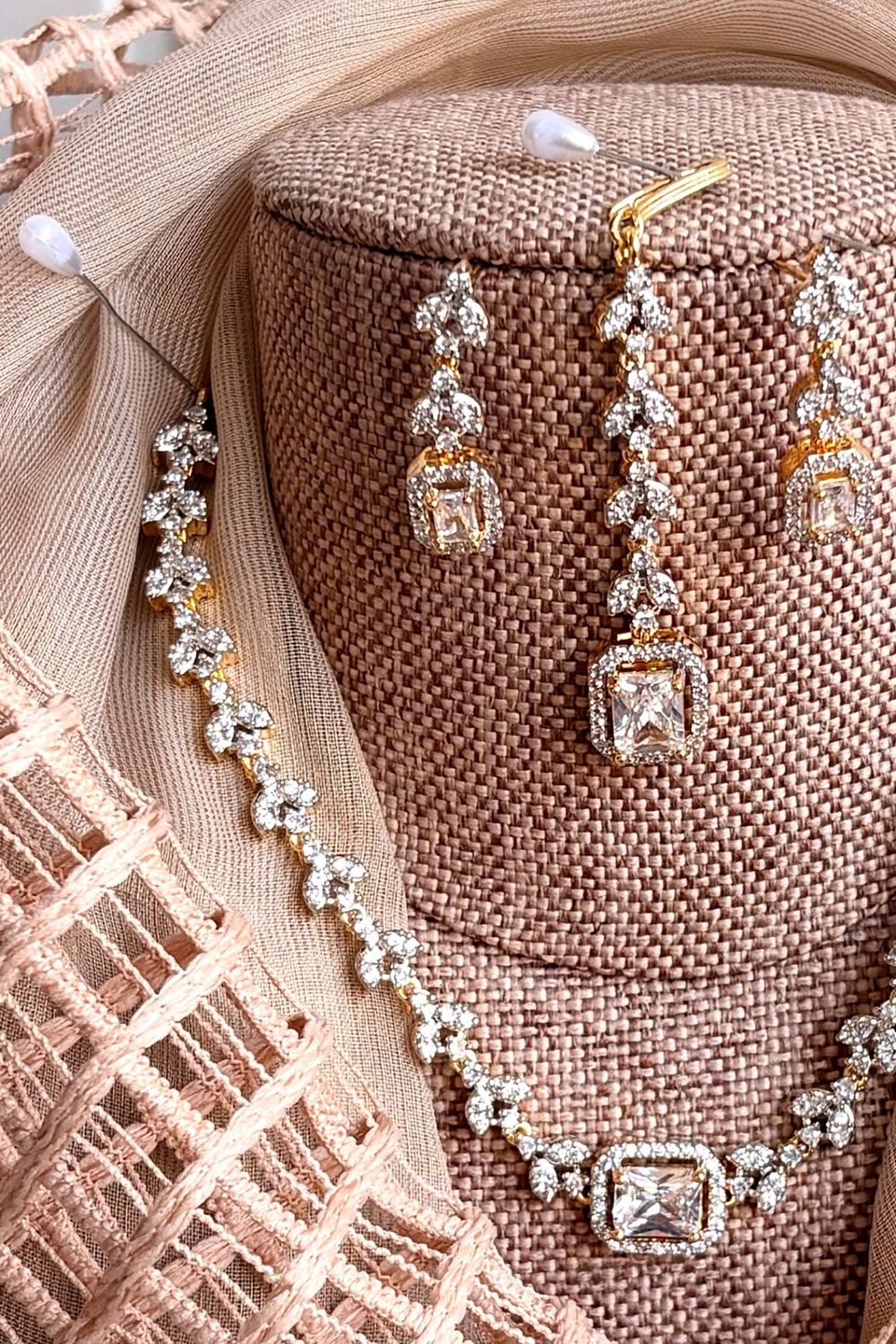 White Zircon Stone Necklace Set Online in Dubai UAE Abudhabi Ajman Sharjah