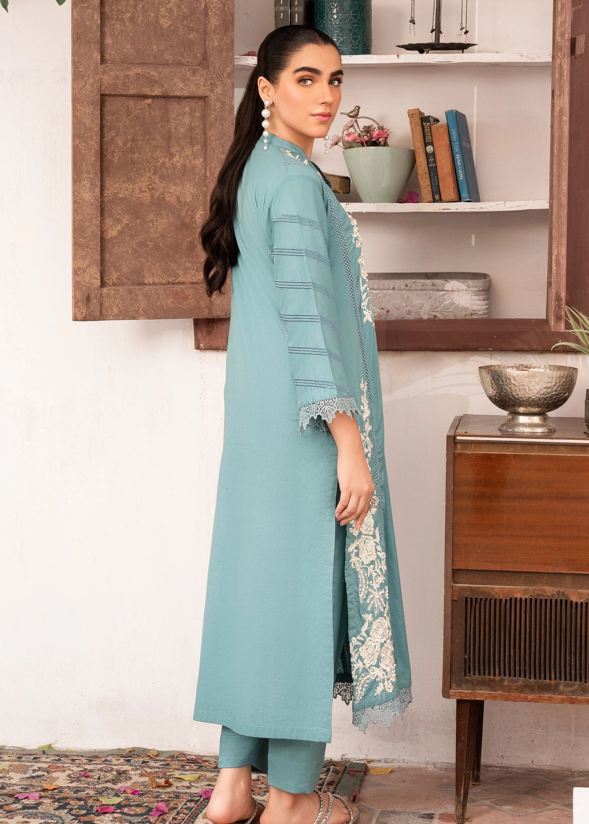 Winter Wear Aquamarine Khaddar Kurta Set for Ladies Online in KSA Riyadh Saudi Arabia Oman Bahrain Qatar