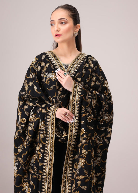 Winter Wear Black Dhanak Embroidered Shawl Online in KSA Riyadh Saudi Arabia Oman Bahrain Qatar