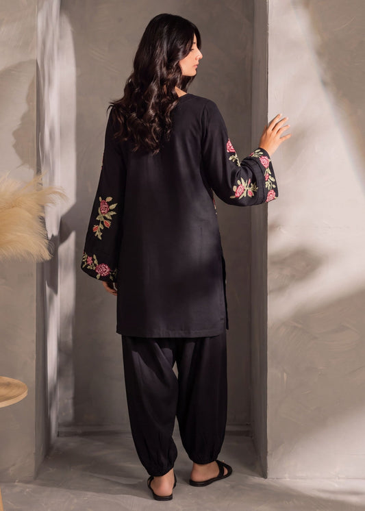 Winter Wear Black Dhanak Kurta Set Online in KSA Riyadh Saudi Arabia Oman Bahrain Qatar