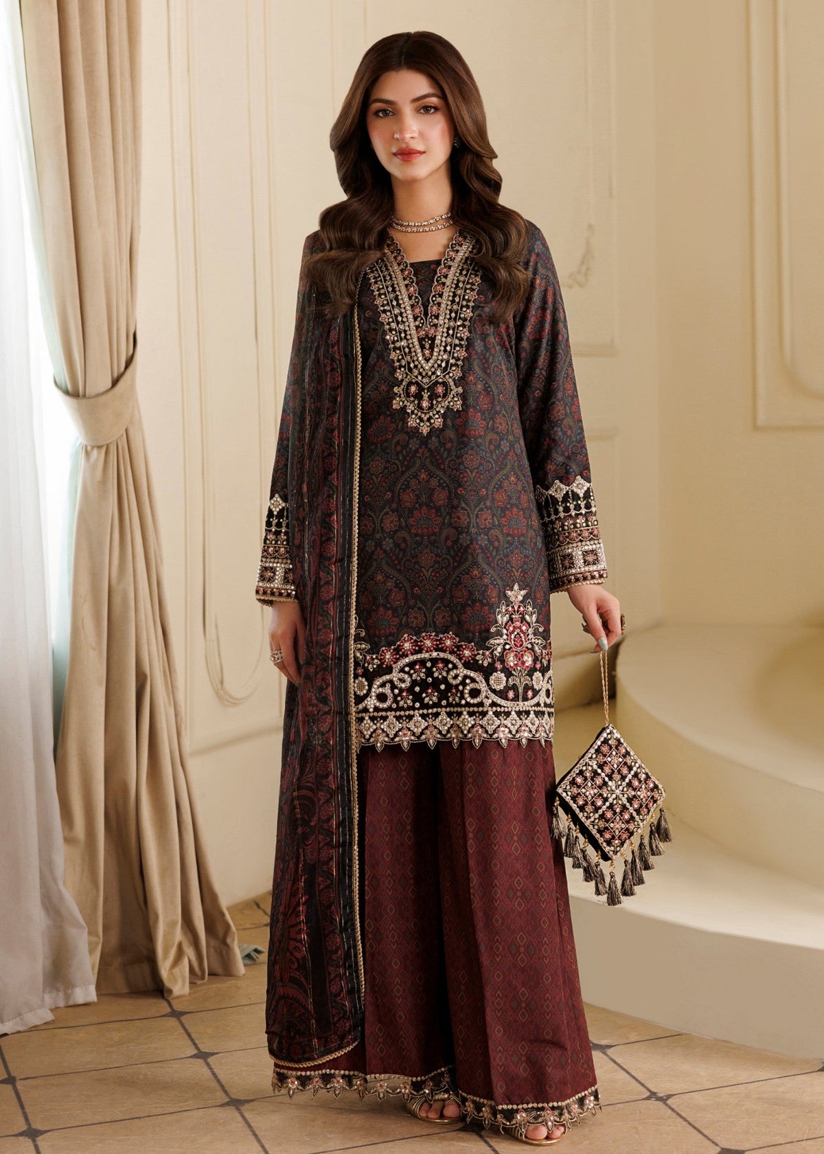 Winter Wear Black Khaddar Salwar Kameez with Manaar Dupatta Online in KSA Riyadh Saudi Arabia Oman Bahrain Qatar
