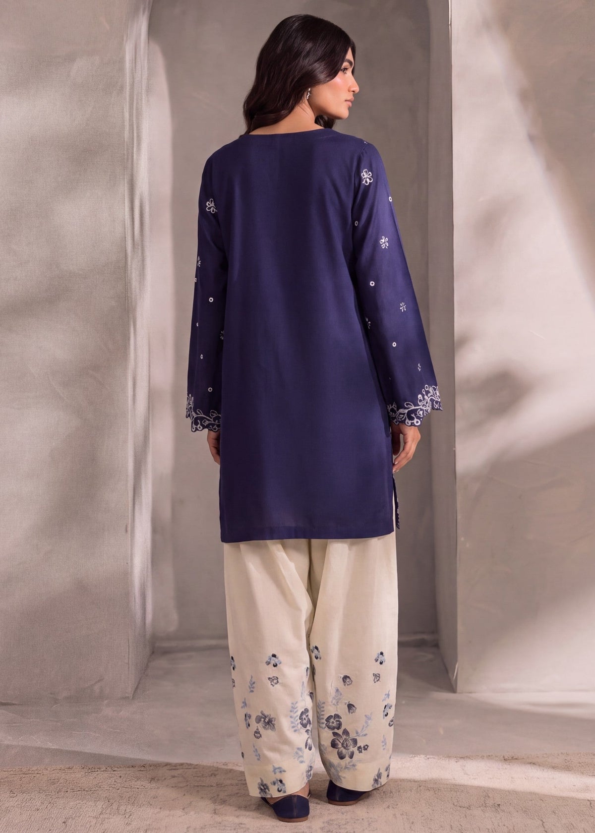 Winter Wear Dhanak Kurta Set Pakistani Clothes Online in KSA Riyadh Saudi Arabia Oman Bahrain Qatar