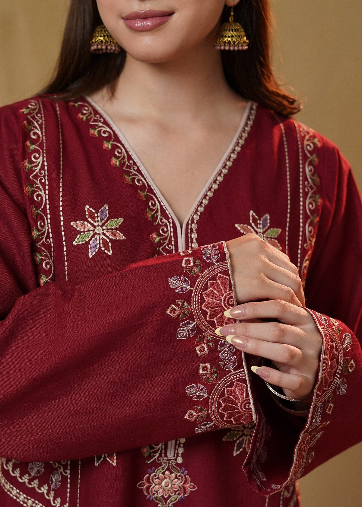 Winter Wear Maroon Embroidered Slub Khaddar Kurta Set Online in KSA Riyadh Saudi Arabia Oman Bahrain Qatar