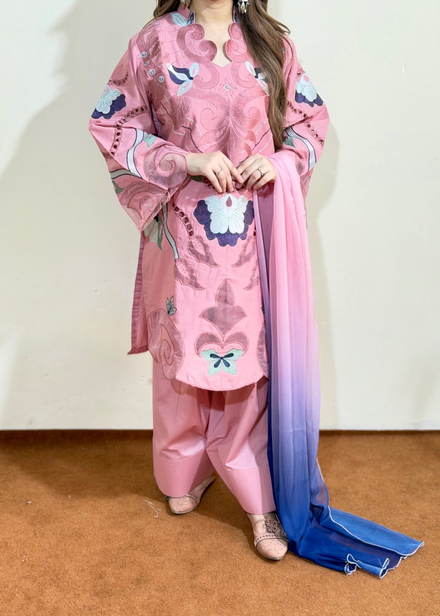 Women Embroidered Petal Pink Lawn Kurta Set Online in KSA Riyadh Saudi Arabia Oman Bahrain Qatar