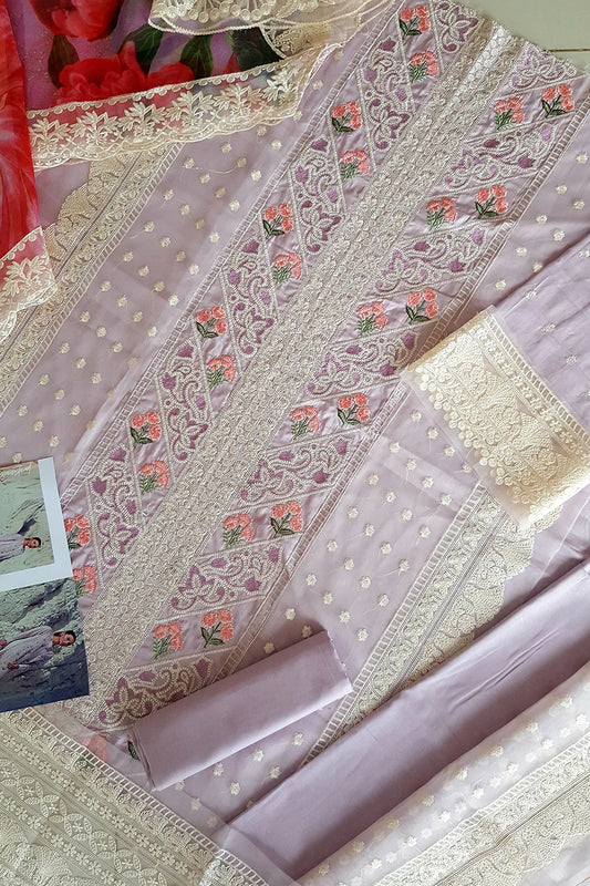 light purple punjabi suit