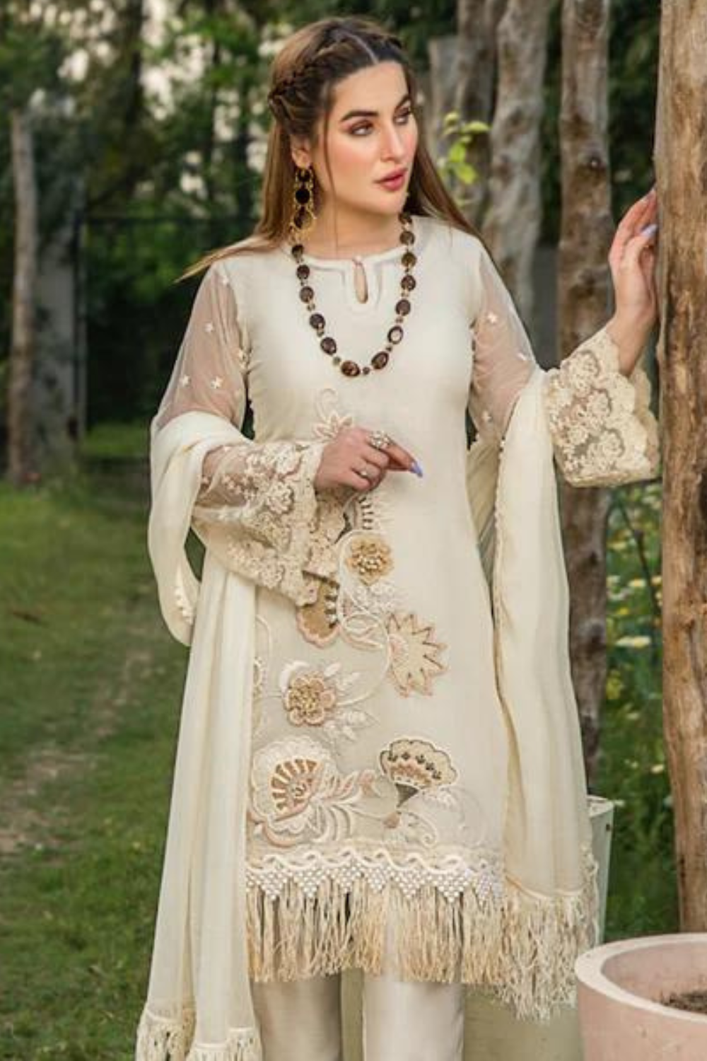 Trendy Suit Cotton Khadi White Embroidered Salwar Kameez – Kajols - Indian  & Pakistani Fashion & Tailoring