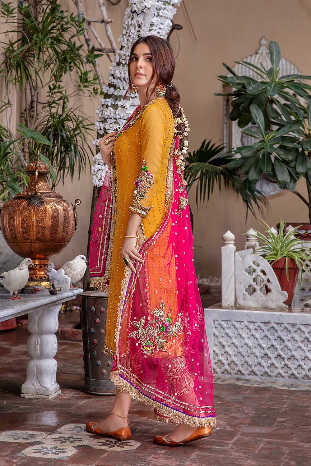 Pakistani eid outlet collection