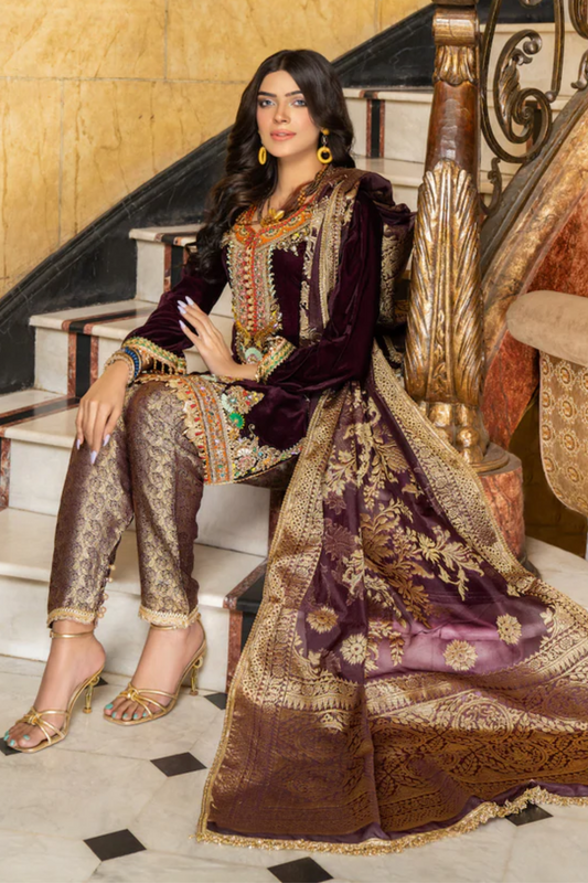 Hand Embroidered Black Chiffon Suit with Jamawar Dupatta